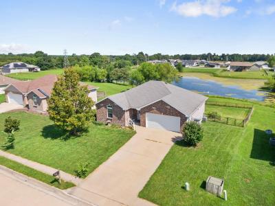 295 BROOKSTONE DR, Holts Summit, Missouri 65043, USA