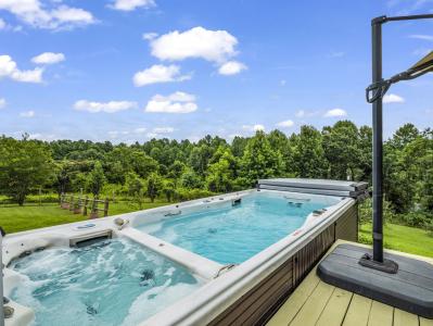 61 Overbrook Drive, Saluda, Karolina Północna 28773, USA