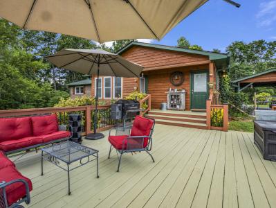 61 Overbrook Drive, Saluda, Karolina Północna 28773, USA