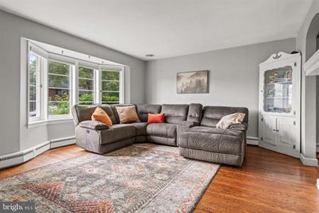 748 Clearmount Road, York, Pennsylvania 17403, USA