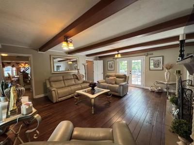 1217 Memorial Drive , Pulaski, Virginia 24301, HOA KỲ