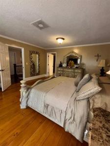 1217 Memorial Drive , Pulaski, Virginia 24301, HOA KỲ