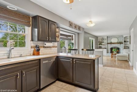 1157 PInetree Lane, Bartlett, Illinois 60103