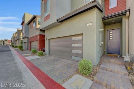 2645 Conifer Canyon Street, Henderson, Nevada 89044, USA