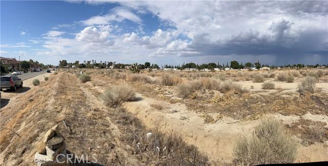 42 Stevoc Ave R, Palmdale, California 93553, Estados Unidos