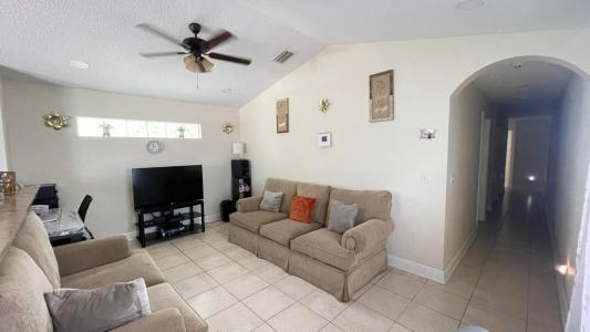 323 S F Street, Lake Worth, Florida 33460, Estados Unidos