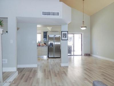 11972 Francis Scobee Drive, El Paso, Texas 79936, HOA KỲ