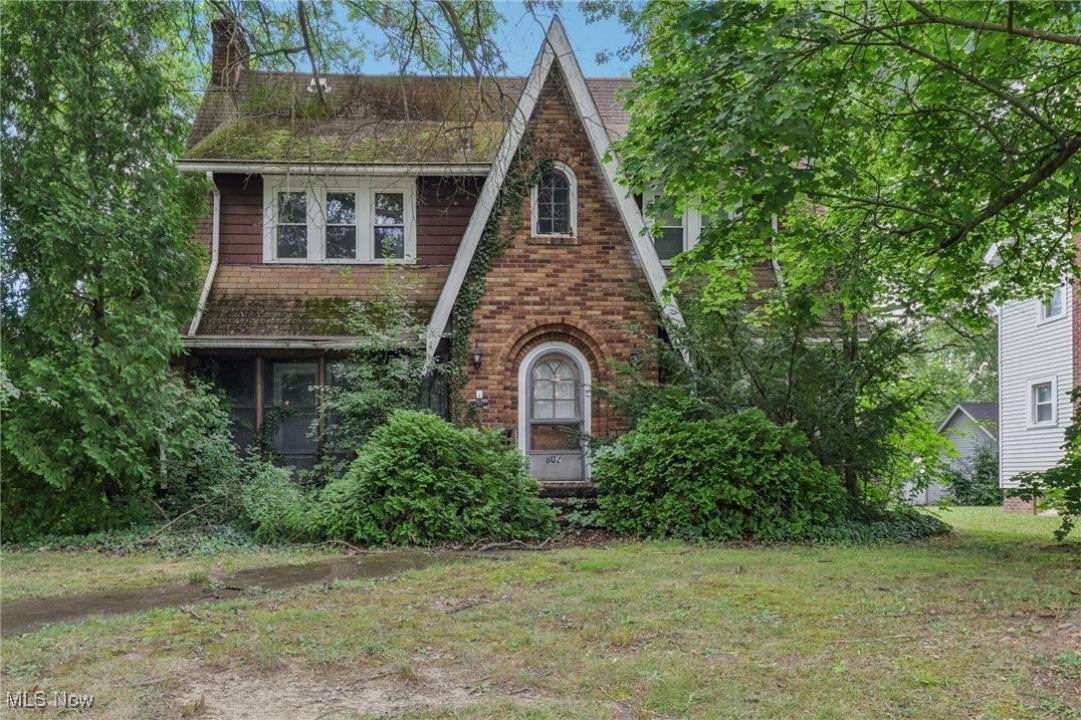 802 Orlando Avenue, Akron, Ohio 44320