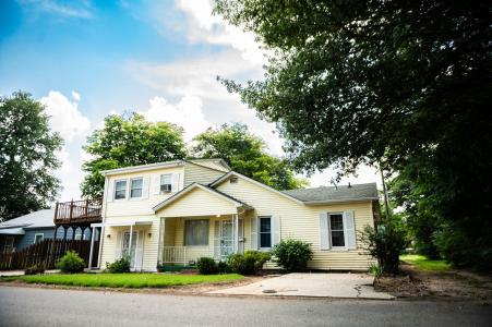 207 Maple, Kennett, Missouri 63857, USA