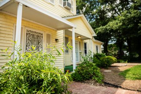 207 Maple, Kennett, Missouri 63857, USA