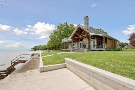 1722 Airline, Put-In-Bay-, Ohio 43456, USA