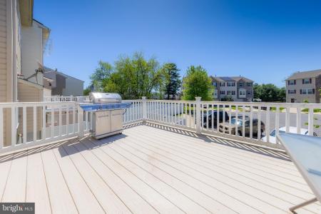 18 SHOEMAKER DRIVE, SWEDESBORO, NJ 08085, USA