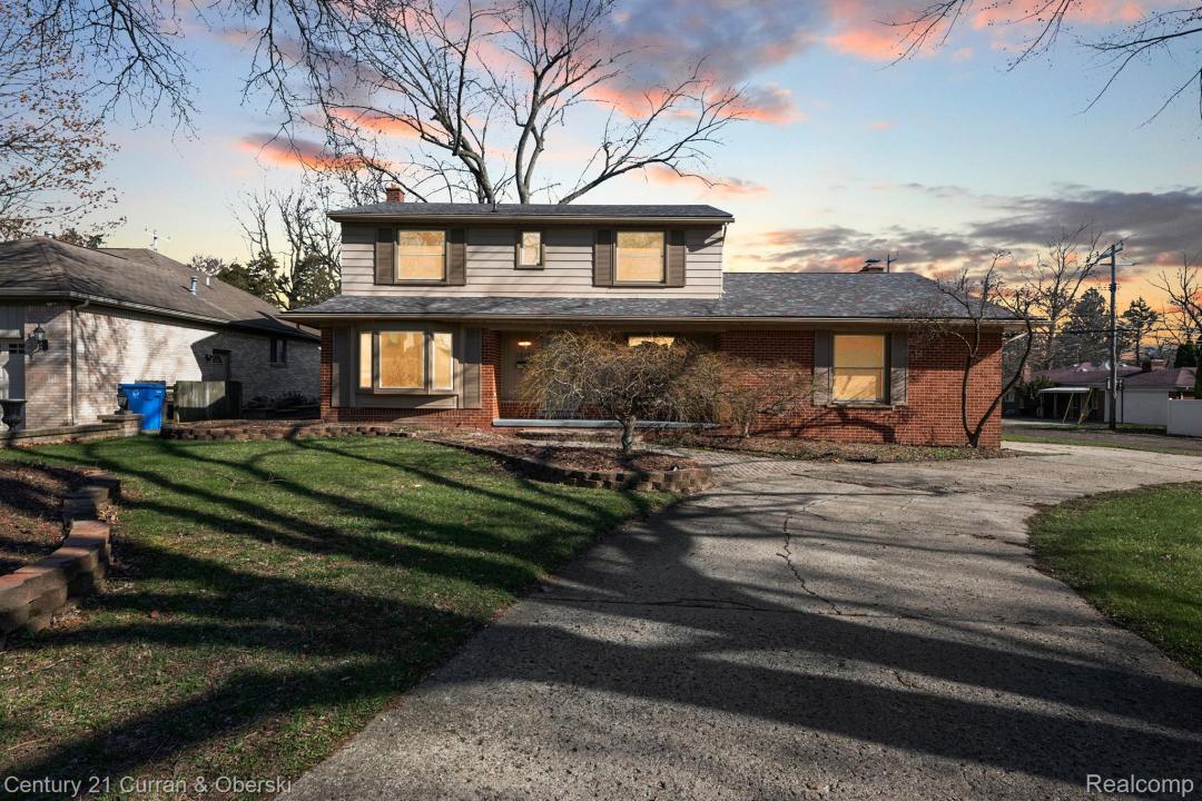 22204 Dolphin, Dearborn Heights, Michigan 48127, Estados Unidos