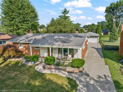 26870 Constance Avenue, Dearborn Heights, Michigan 48127, Estados Unidos