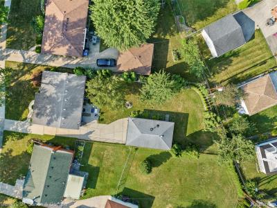 26870 Constance Avenue, Dearborn Heights, Michigan 48127, Estados Unidos
