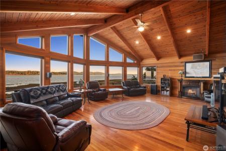 22722 Sandridge Rd, Ocean Park, Washington 98640, USA
