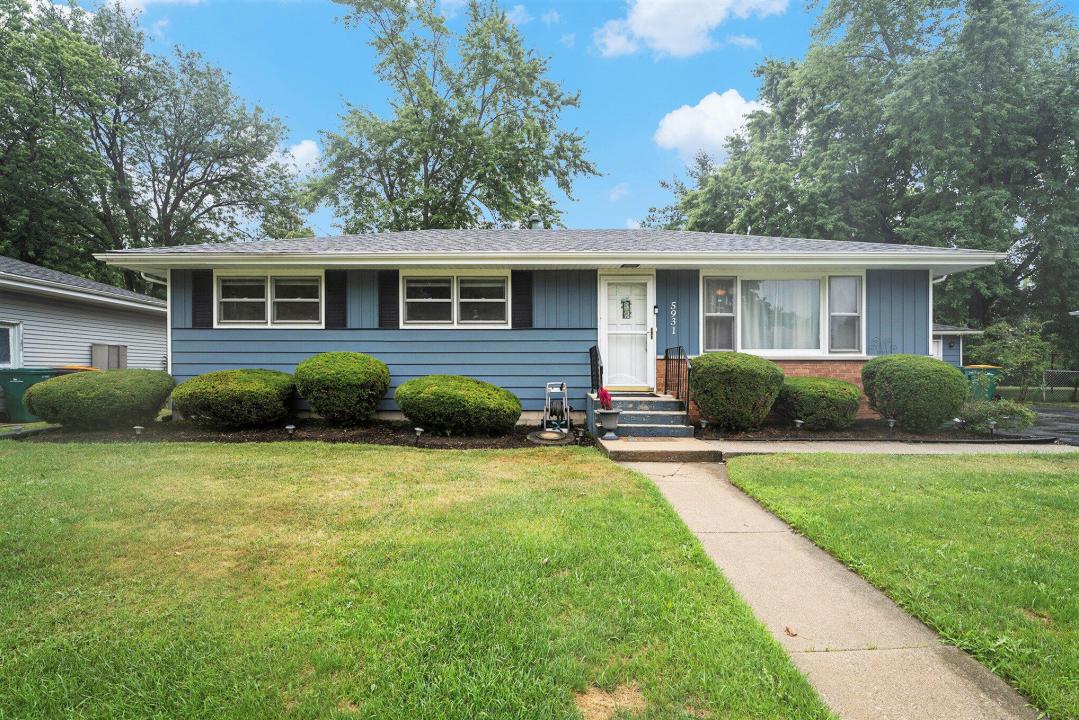 5931 Mckinley Street, Merrillville, Indiana 46410, États-Unis