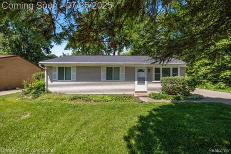 2654 Frankson Avenue, RochesterHills, Michigan 48307, USA