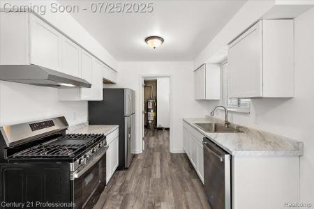2654 Frankson Avenue, RochesterHills, Michigan 48307, USA