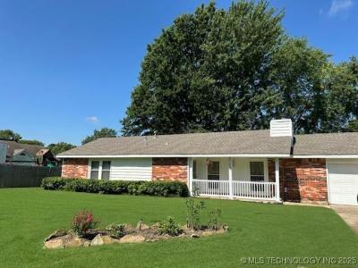 405 Parkwood Drive, Wagoner, Oklahoma 74467, USA