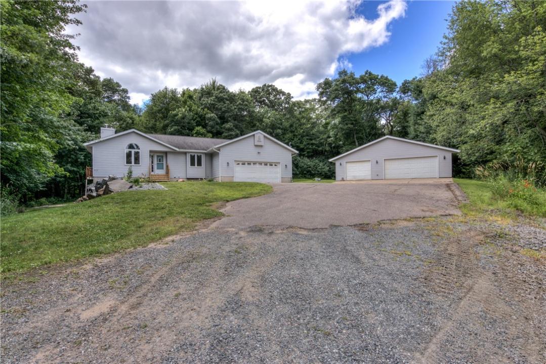 W241 Woodridge Drive, Eau Claire, Wisconsin 54701