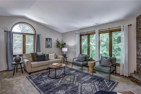 W241 Woodridge Drive, Eau Claire, Wisconsin 54701, USA