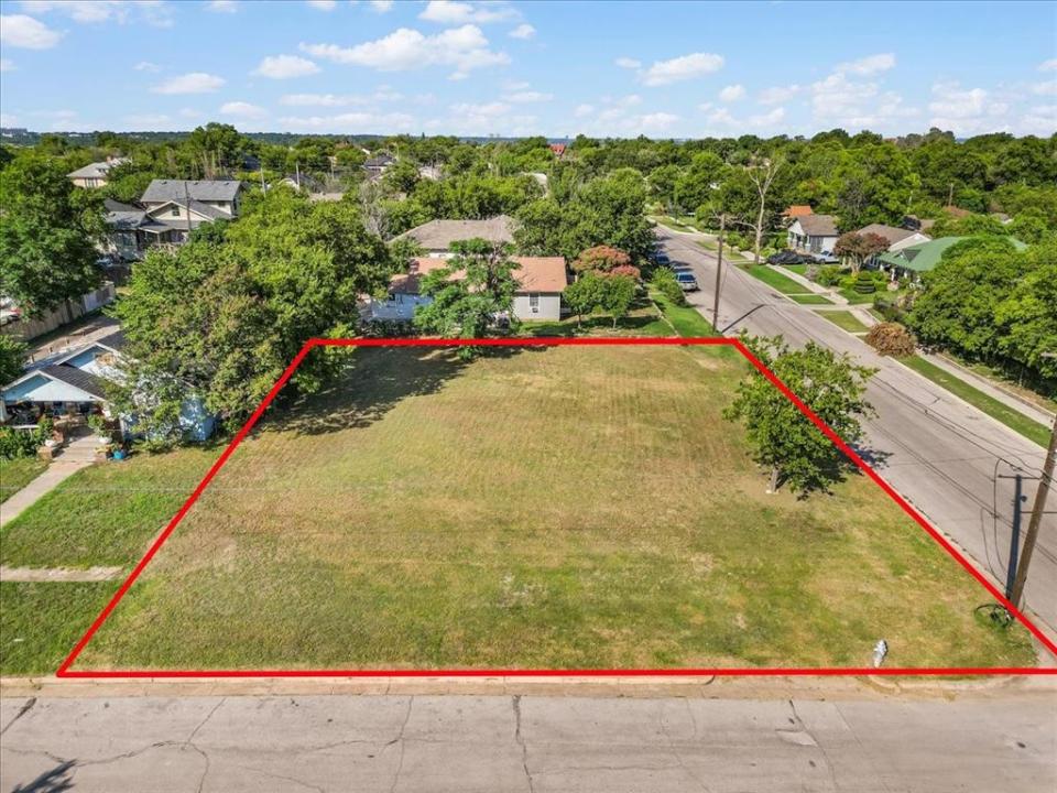 1623 Lagonda Avenue, Fort Worth, Texas 76164