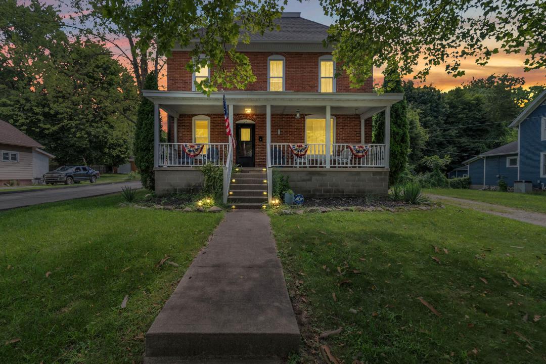 21 N Norwood Street, Hillsdale, Michigan 49242