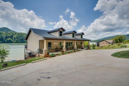 751 Jim Town Road, Mooresburg, Tennessee 37811, USA