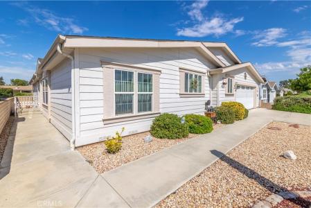 1651 Willow Leaf Drive, Hemet, California 92545, USA