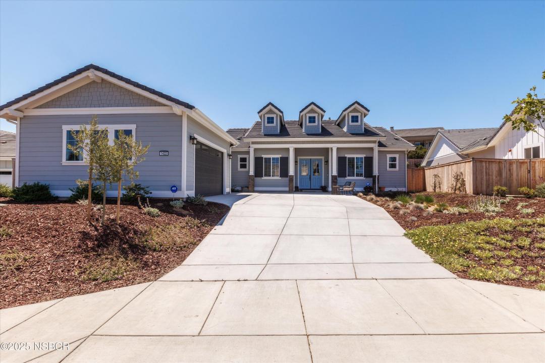 1422 Black Oak, Santa Maria, California 93455