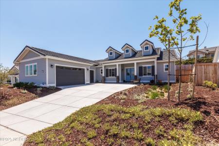 1422 Black Oak, Santa Maria, California 93455