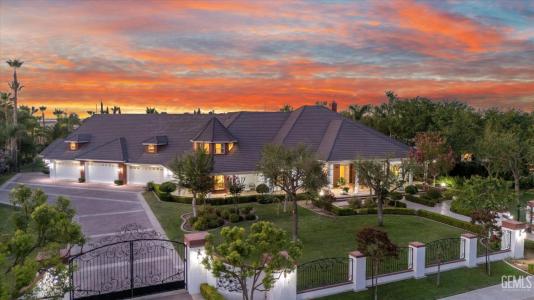 9120 Laramie Avenue, Bakersfield, California 93314, USA