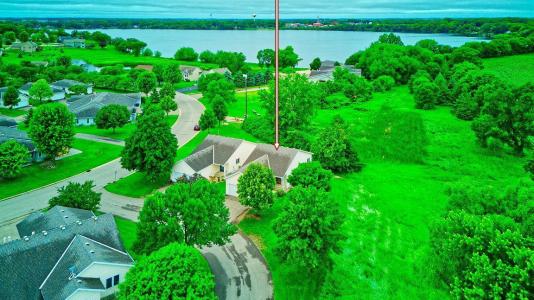 343 Perch Lane, Winsted, Minnesota 55395, USA