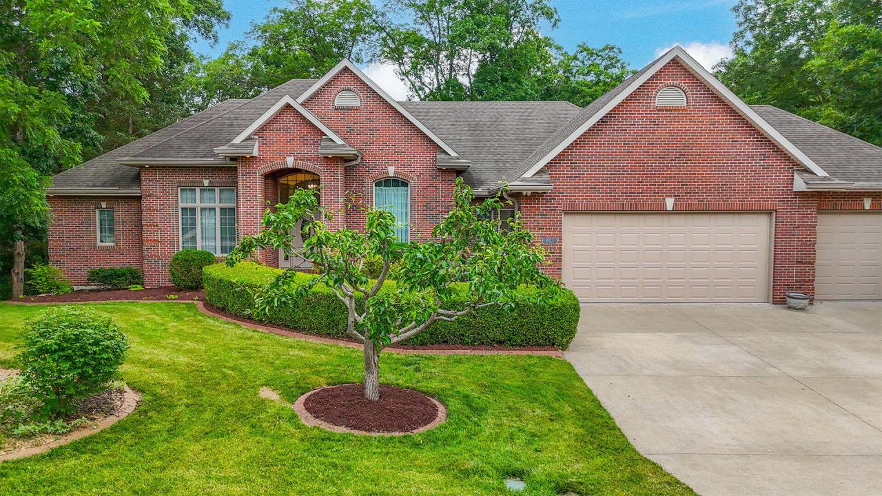 203 FOXWOOD CT, COLUMBIA, Missouri 65203, Estados Unidos