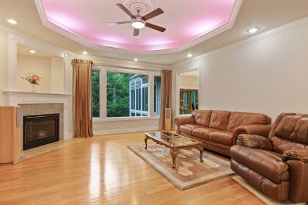 203 FOXWOOD CT, COLUMBIA, Missouri 65203, Estados Unidos
