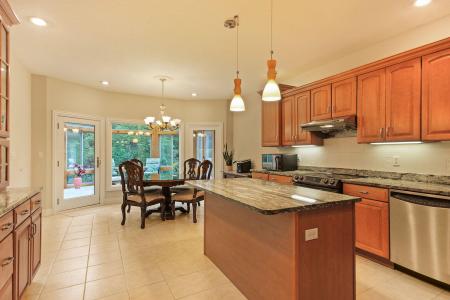 203 FOXWOOD CT, COLUMBIA, Missouri 65203, Estados Unidos