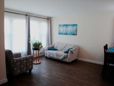 613 Bonniebrook Avenue, Mundelein, אילינוי 60060, ארצות הברית של אמריקה