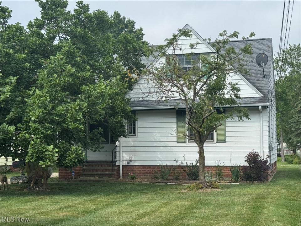 246 E 280th Street, Euclid, אוהיו 44132, ארצות הברית של אמריקה