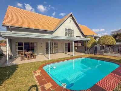 Hartbeespoort, North West, South Africa