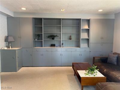 2496 Milton Road, University Heights, אוהיו 44118, ארצות הברית של אמריקה