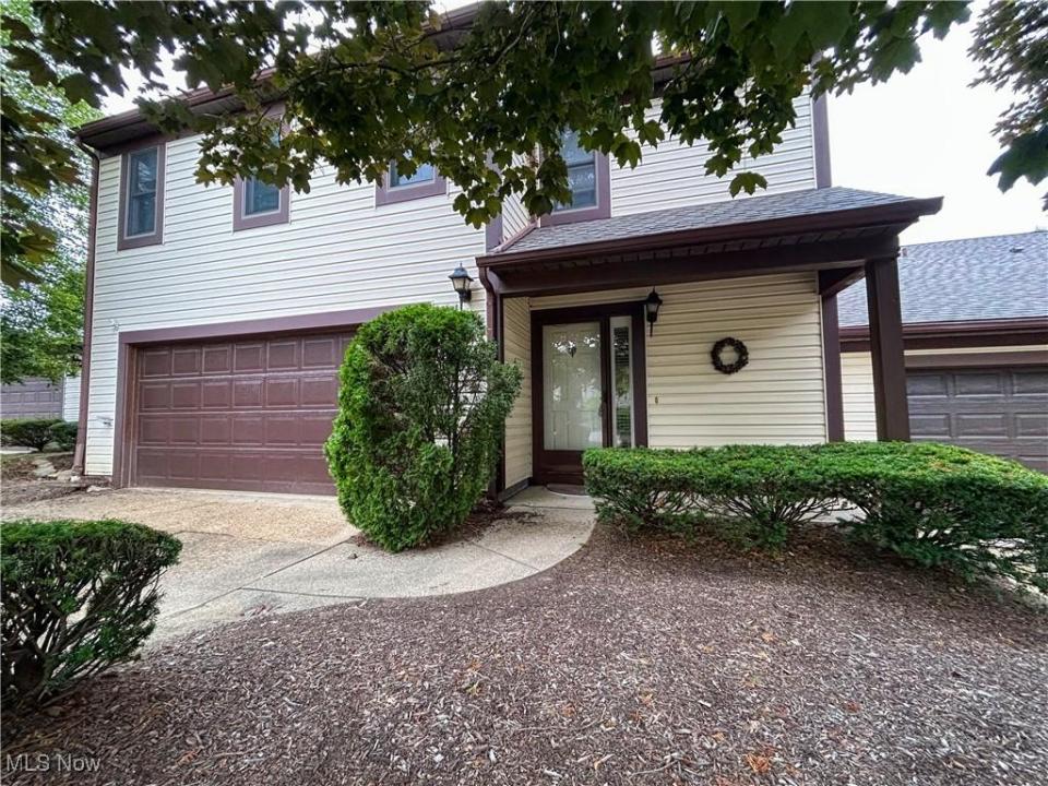 866 Hanover Court, Akron, Ohio 44313, Estados Unidos