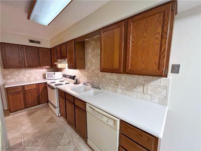 866 Hanover Court, Akron, Ohio 44313, Estados Unidos