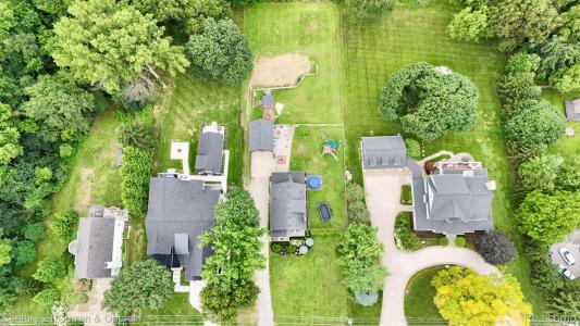19203 Clement Road, Northville, Michigan 48167, USA