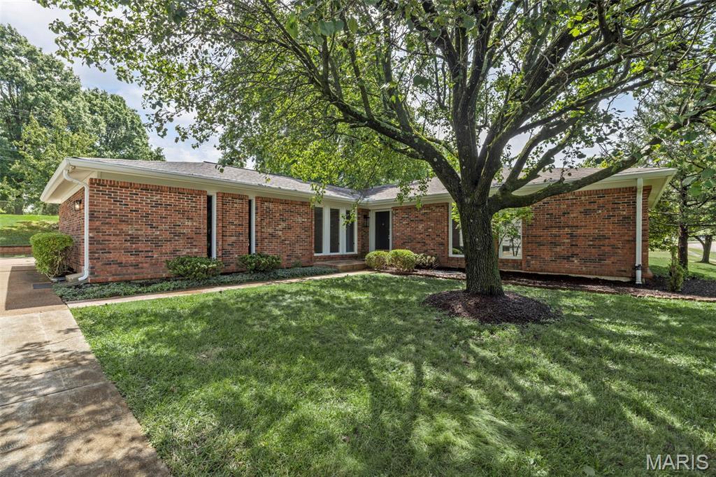 342 Clayton Trails Drive, Ellisville, מיזורי 63011, ארצות הברית של אמריקה