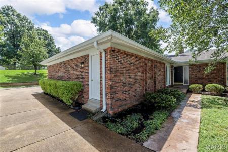 342 Clayton Trails Drive, Ellisville, מיזורי 63011, ארצות הברית של אמריקה