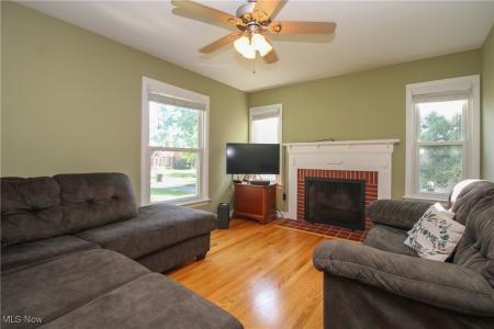 204 S Cadillac Drive, Youngstown, Ohio 44512, USA
