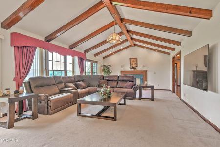 185 Appian Way, Greeneville, Tennessee 37745, USA