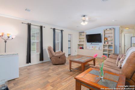 107 Deep Woods, Seguin, テキサス 78155, アメリカ合衆国