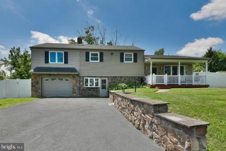51 Lewis St, Feasterville Trevose, Pennsylvania 19053, USA